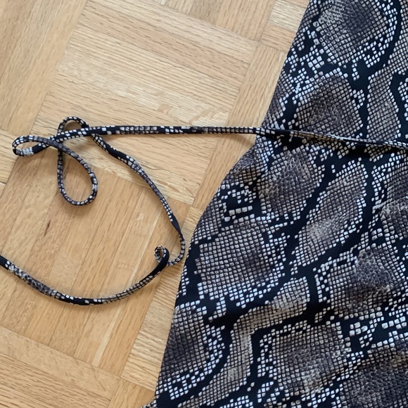 Aritzia Babaton Wrap Dress - snakeskin print with chocolate brown lining - Picture 7 of 7